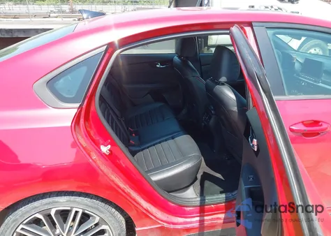 2021 Kia Forte Gt from USA, damaged, VIN 3KPF44AC4ME301754